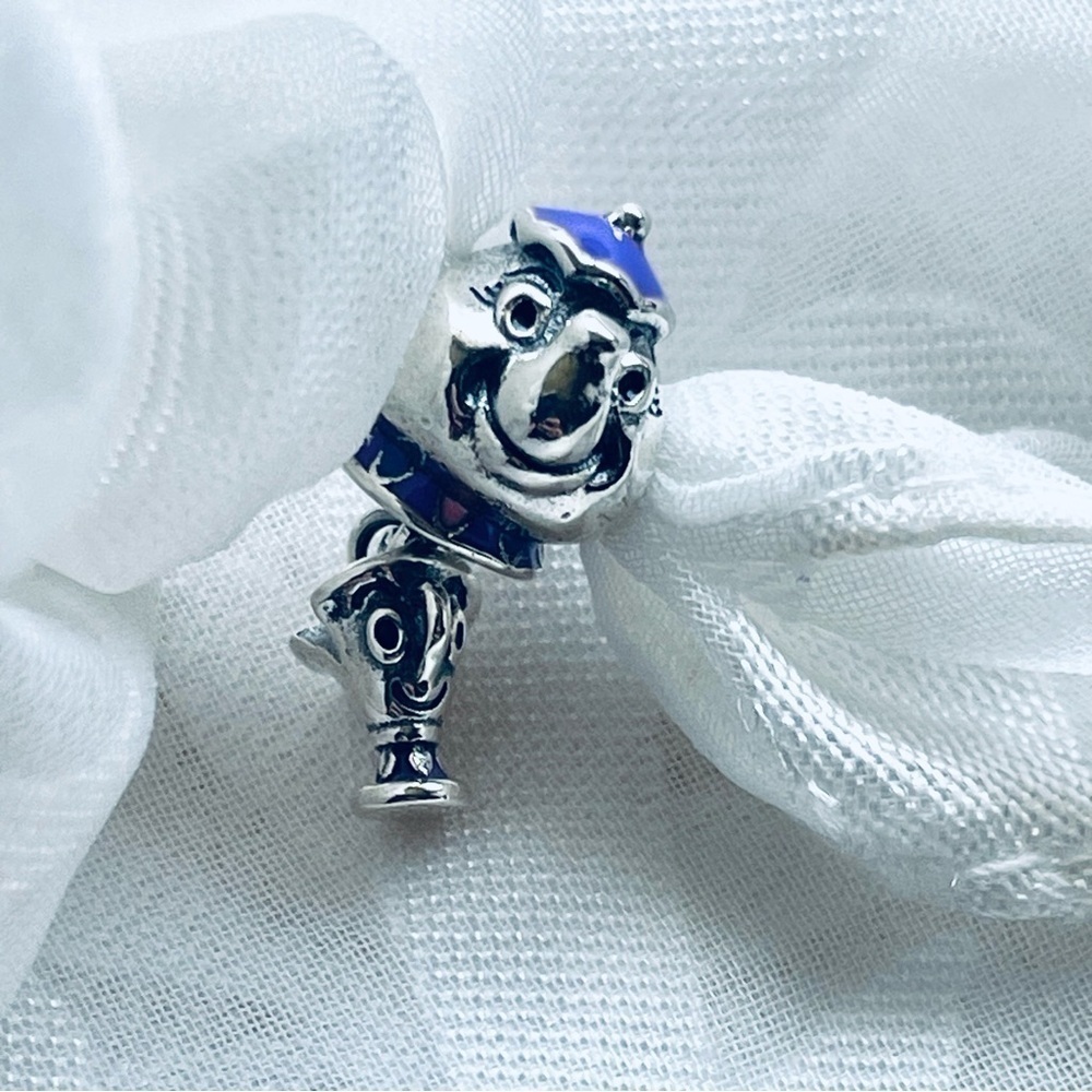 🌹 NWOT Mrs. Potts & Chip Charm – Beauty and the Beast